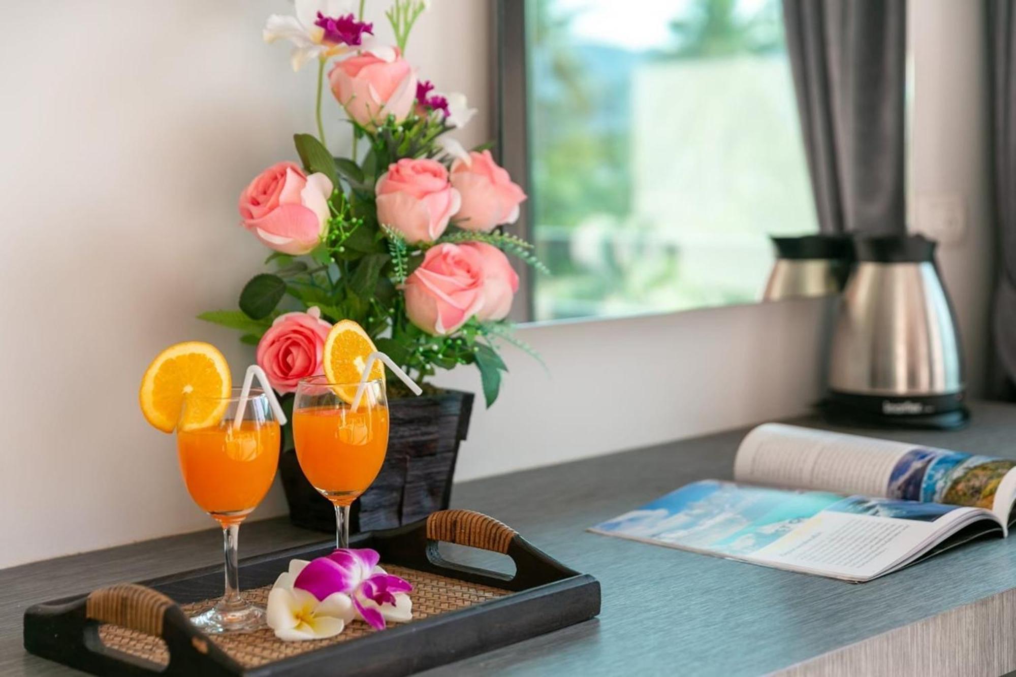 The Thames Pool Access Resort & Villa - Sha Extra Plus Chalong Εξωτερικό φωτογραφία